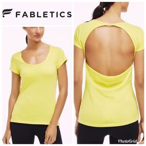 Chartreuse Fabletics performance tee. Large